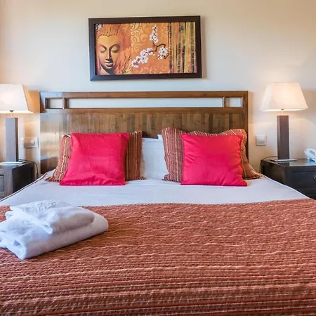 Malibu Mansions 7 *